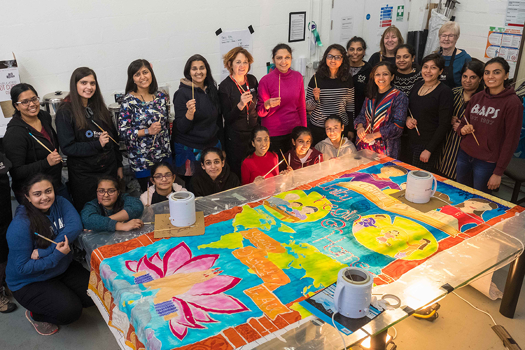 Group photo from the silk batik workshop for Neasden Temple 